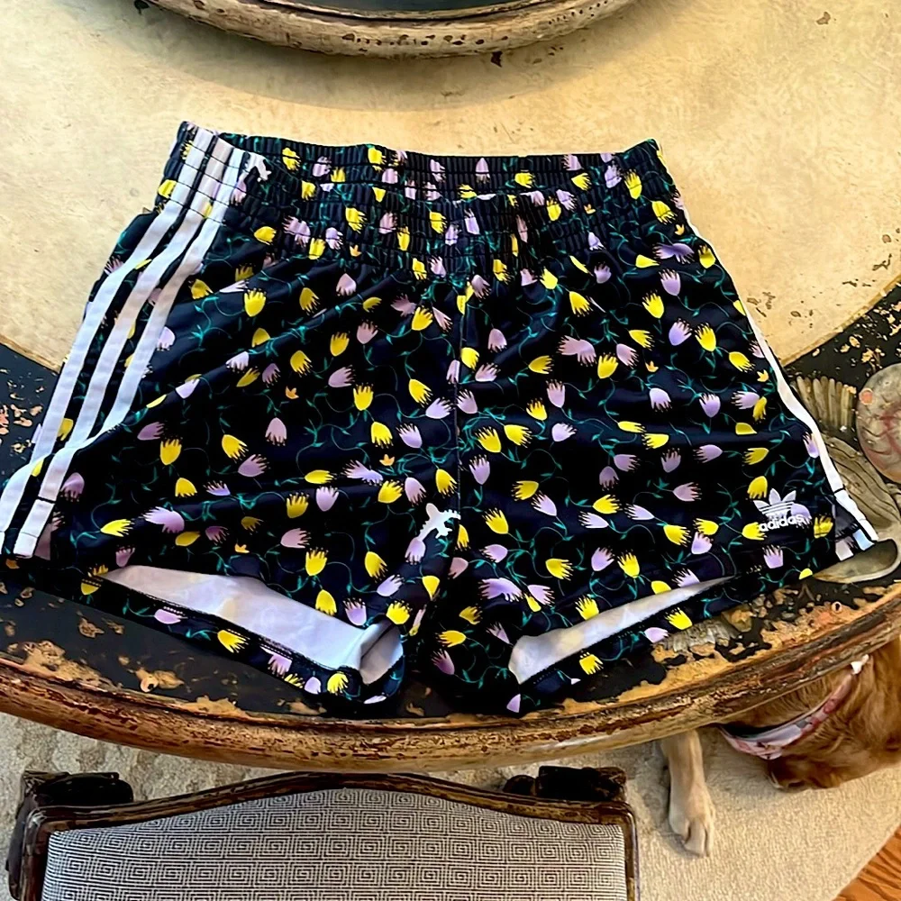 Adidas flower shorts - Picture 1 of 1